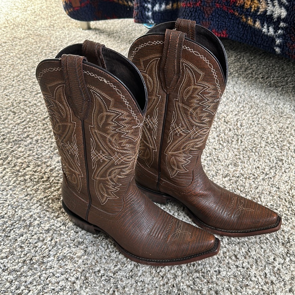 Ariat cowgirl boots!